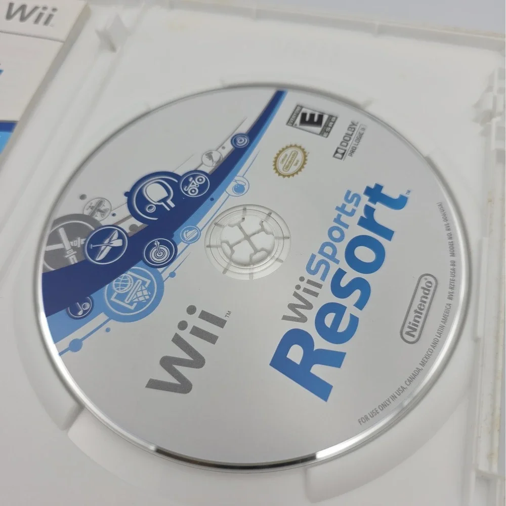 Wii Sports Resort - Nintendo Wii - Authentic, Working, CIB Great Disc
